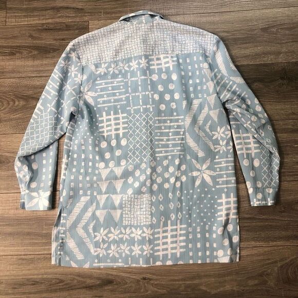 vintage peter popovitch women’s size M light blue white unique  print top - Picture 9 of 10